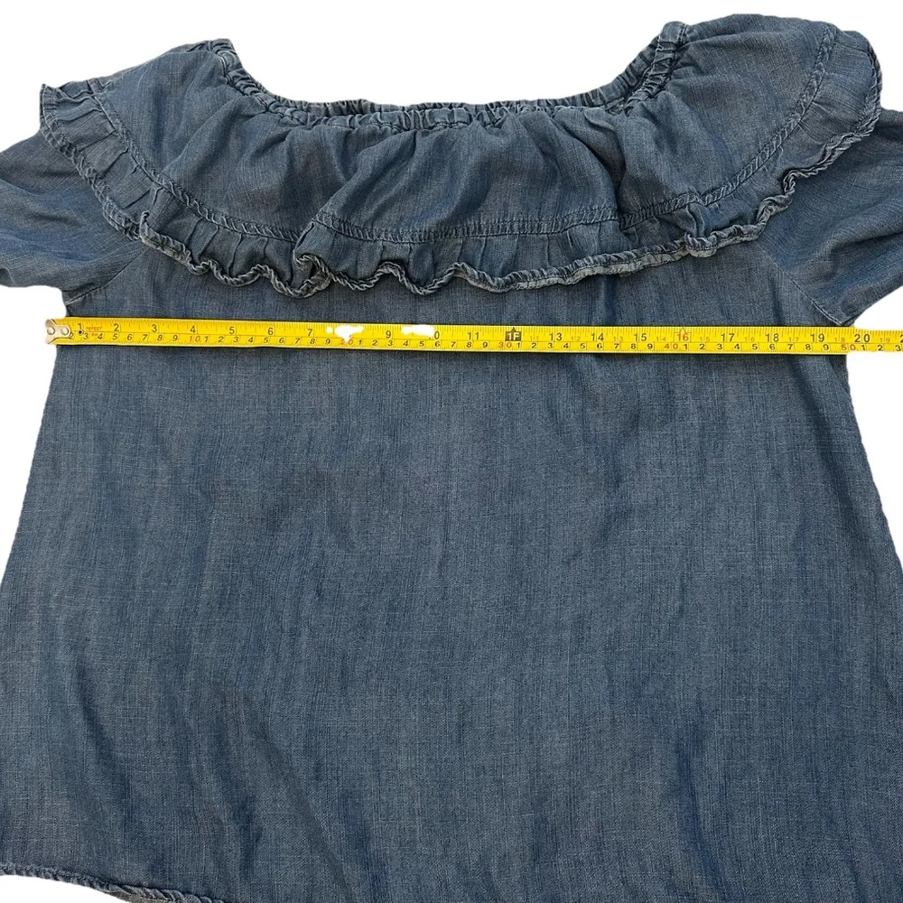 Altar’d State Off Shoulder Denim Blouse Oversized Flowy Ruffle Women’s Size S - Picture 4 of 9